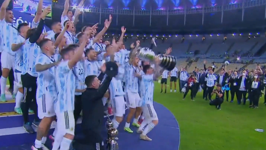 梅西在阿根廷队的地位有多高？一个动作就能说明了