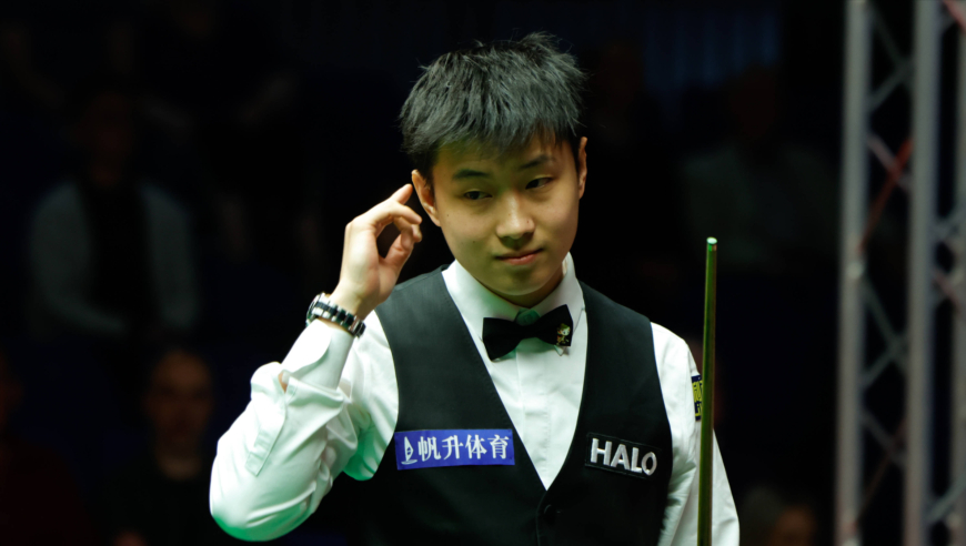 开局就打死黑球，赵心童用极致准度教对手做人｜体坛名场面