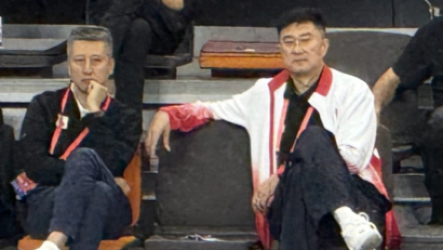 杜锋给老板戴全运金牌，多个颁奖细节没有直播，郭士强“看不上”徐杰！