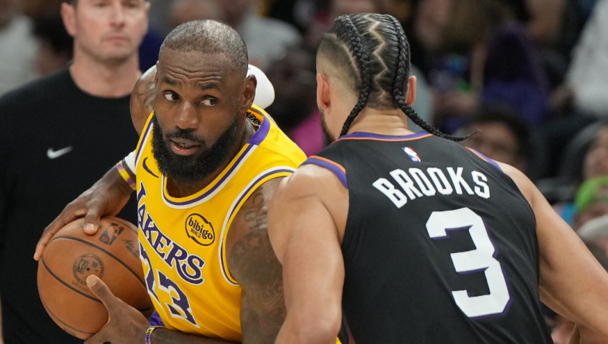 一波打花！狄龙布克马威联手 太阳第三节轰22-7领先湖人逼近30分