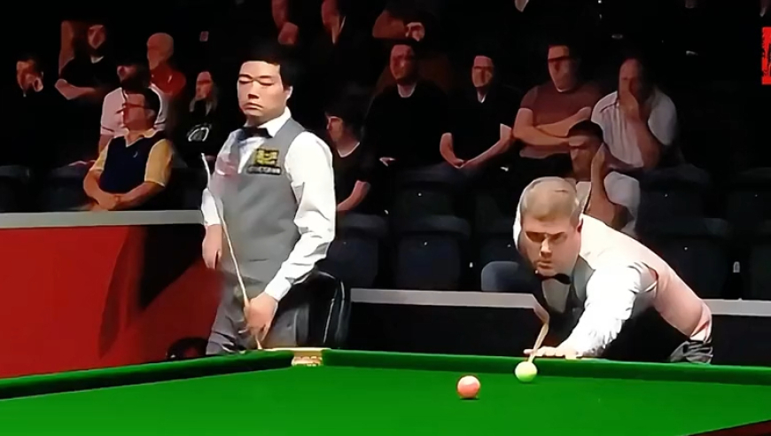 体坛名场面｜超五分就嚣张跋扈！对丁俊晖吹口哨挑衅，殊不知打脸来的极快