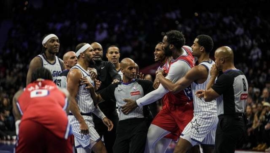 9人上双造41分惨案！东部黑马一战创4大纪录，火爆冲突5人技犯