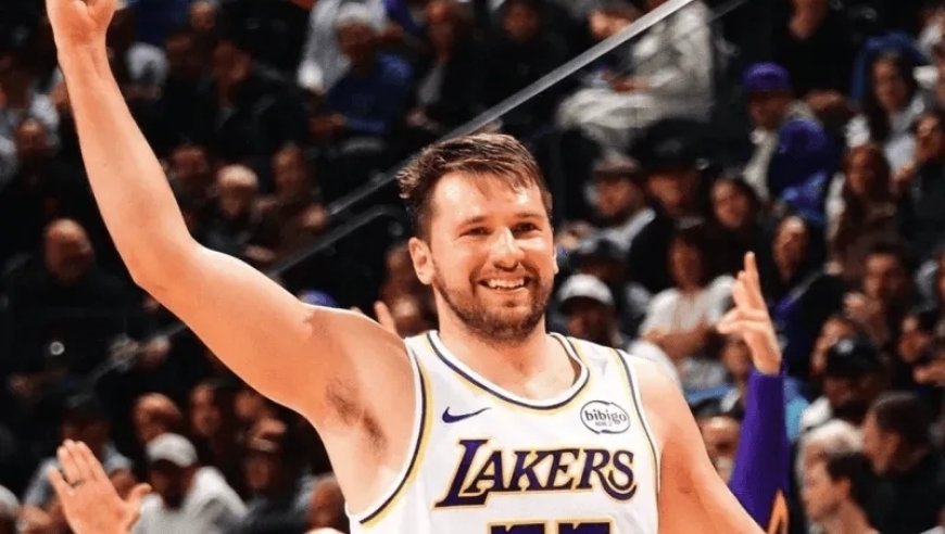 湖人135-118击败快船 球员评价：3人满分，4人及格，2人崩盘