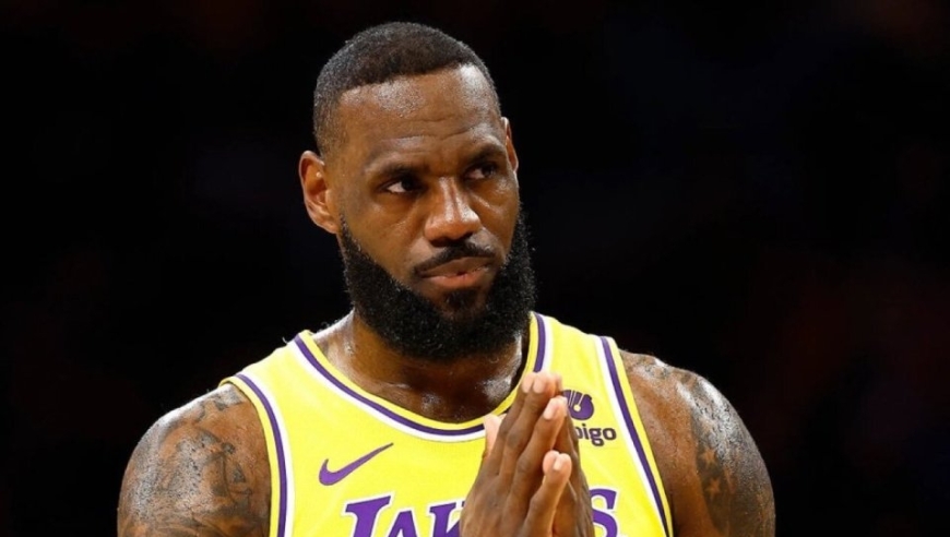 詹姆斯称纪录中断没有感觉！只因赢球+传球是对的 雷迪克为其回击质疑