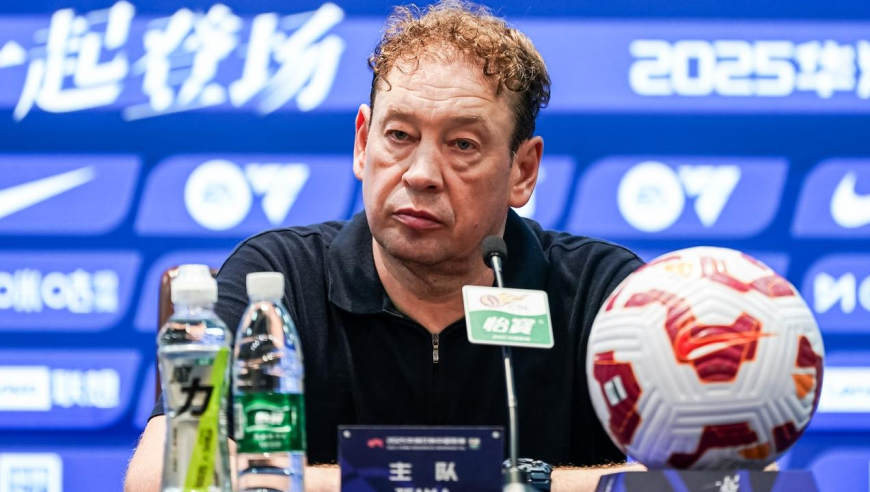 被泰山绝平！申花主帅赛后发布会崩了：我现在想死的心都有愤怒离场