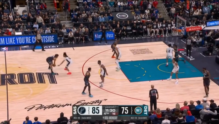 刺激！马刺活塞决胜时刻：文班亚马狂送4记大帽+关键暴扣杀死比赛