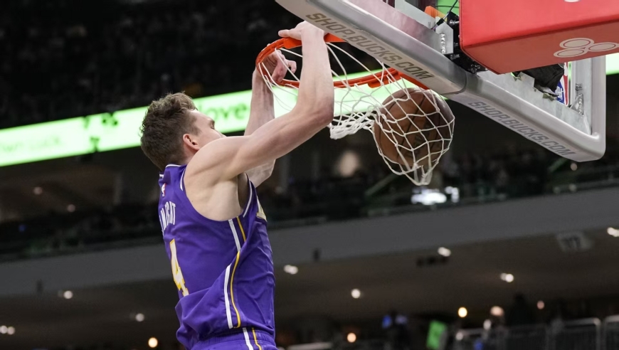 KD命太惨！火箭真核突然赛季报销，球队改变计划：培养年轻球员