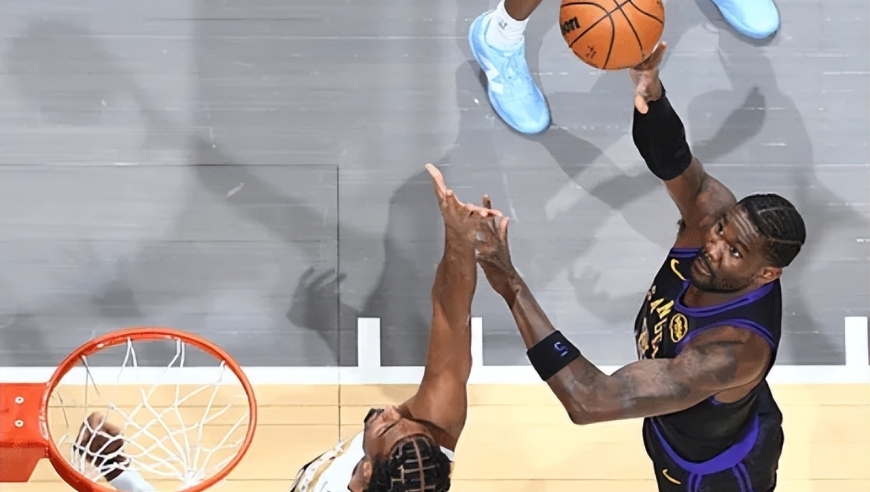 湖人大胜奇才！三核轰85分，替补各将齐发挥，雷迪克用人辣眼！