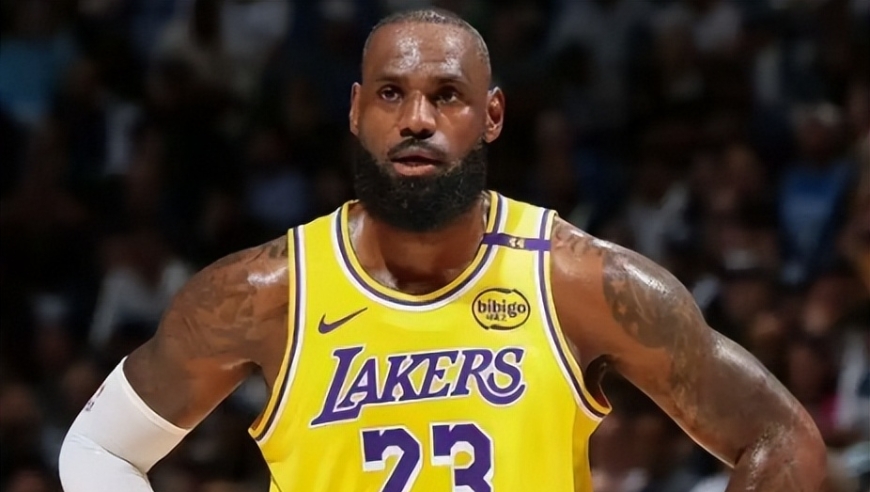 1亿！1.22亿！NBA疯狂一夜，老詹创造历史，哈登留守快船