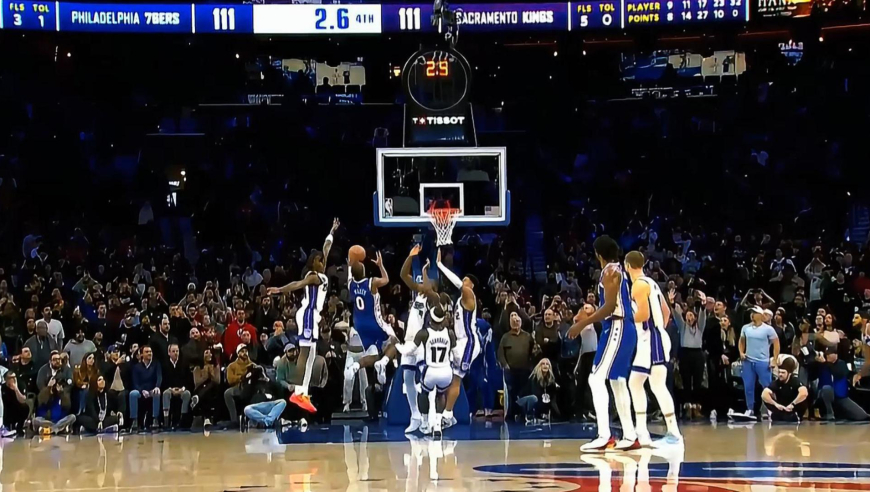 76人国王生死时刻：马克西关键造犯规两罚+一打三绝杀送走国王