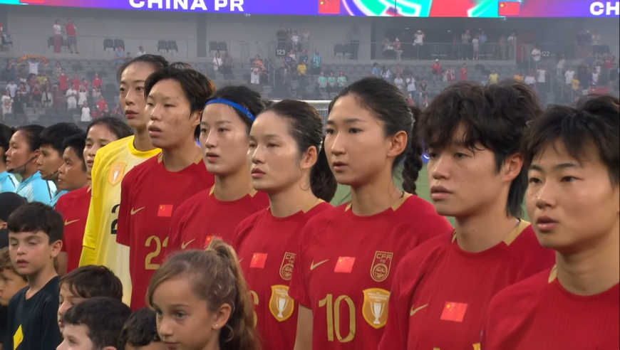 轮换9人，女足亚洲杯第二轮中国VS乌兹唱国歌回放，张琳艳先发