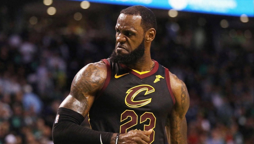 詹姆斯要回骑士？情节简直完美，詹姆斯还会坚持要5000万年薪吗｜锐评