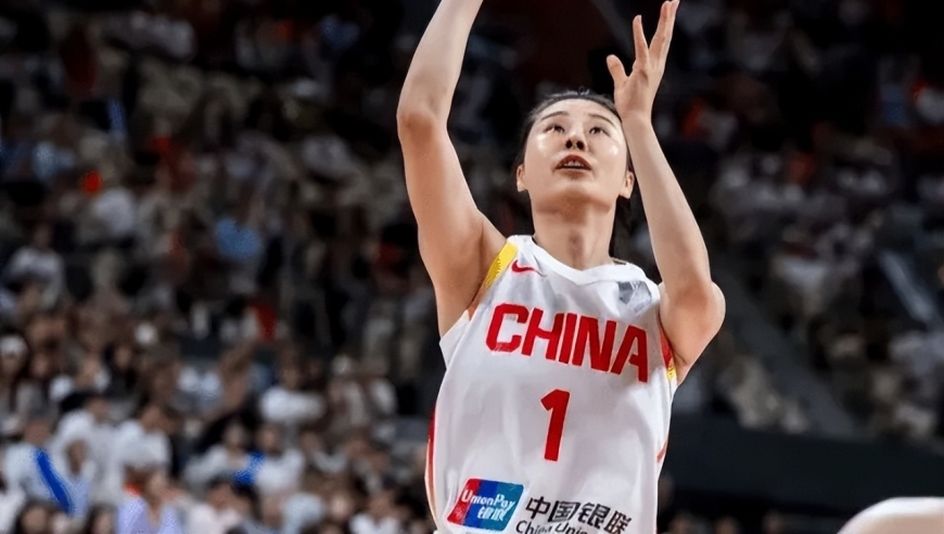 女篮大胜韩国夺第三！王思雨杀疯，另有四将齐爆，杨舒予划水！