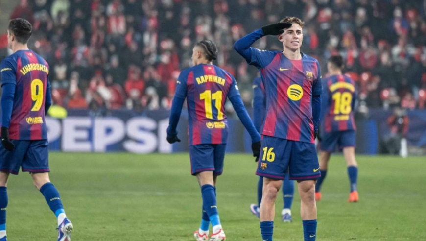 防线丢多少 锋线翻倍追回！回看巴萨欧冠4:2逆转 莱万另类双响