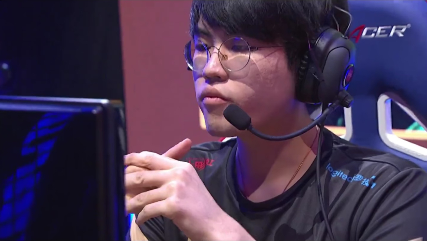 LOL：联盟未解之谜，姿态船长训练赛一枪一个，打的到底是谁？