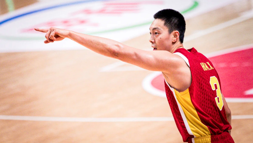 中国男篮大胜印度全场集锦：胡明轩赵嘉义各17分 王俊杰5中5