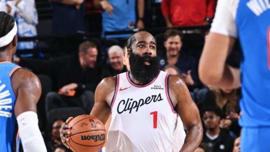 哈登18次2分钟12分仍仰望库里！亚历山大30+12超传奇，雷霆夺8连胜