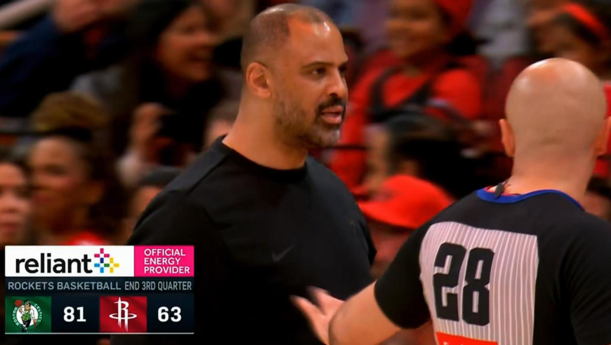 火箭机会来了？第三节被凯尔特人打爆 乌度卡连吃技犯被罚出场