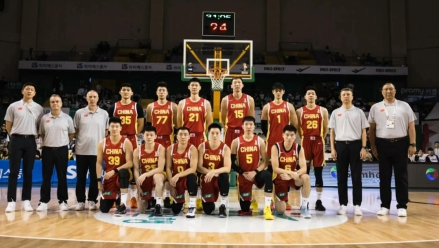 议起复盘｜从男篮“畸形”阵容回顾遭韩国双杀 郭士强选人该背锅吗？