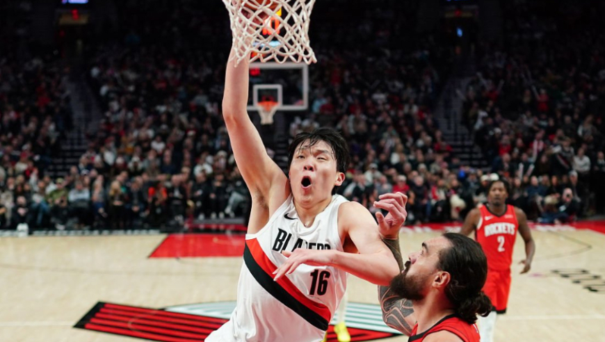 队记：这是杨瀚森本赛季打得最好的一场 真正做到了能被教练用上