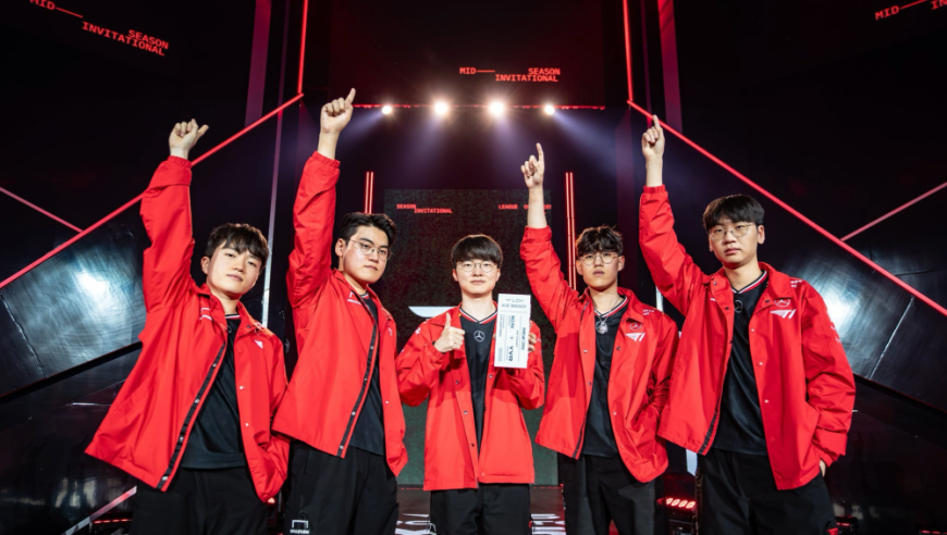 T1主场作战，终结27连胜不可一世的GEN，网友调侃：喜欢选T1？