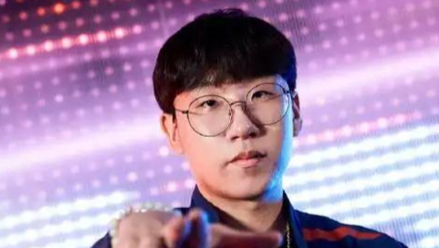 当 S15 全球总决赛半决赛 GEN 爆冷不敌 KT，Ruler 赛后那句 比起 S8 的 GEN，这次算什么？