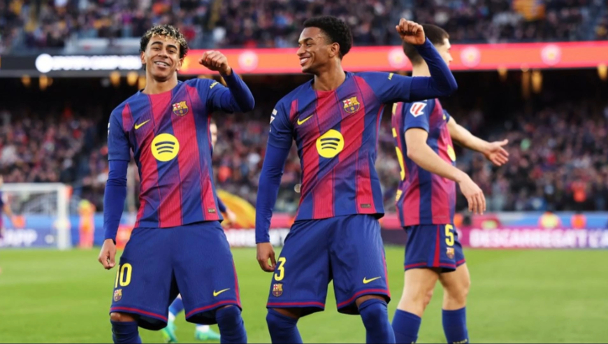 天外飞仙！亚马尔轰超级十分角世界波 梦回欧洲杯 门将原地呆若木鸡