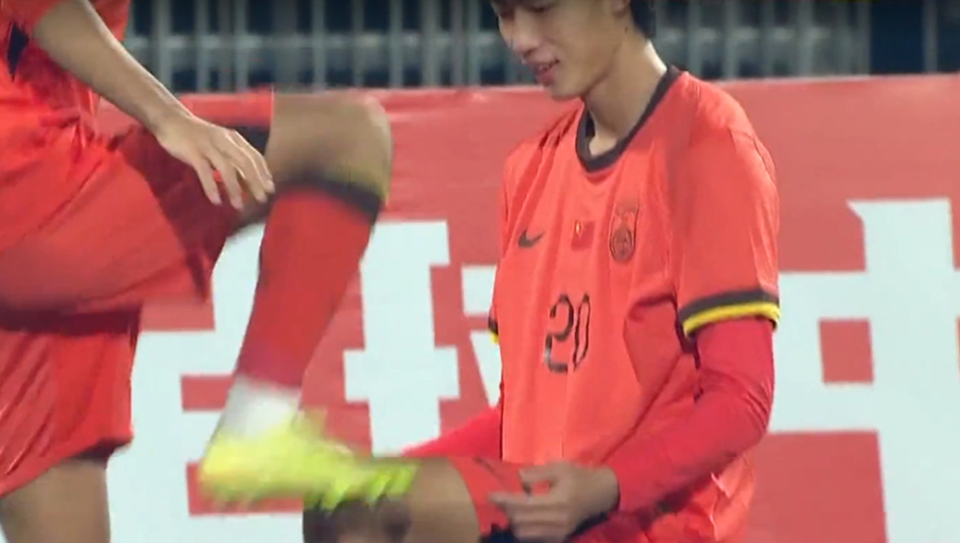 进球来了！U16国足赵松源头球建功，万项角球助攻，3场独造6球