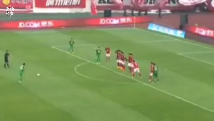 邵佳一中国贝克汉姆，亚洲金左脚 ｜体坛记忆