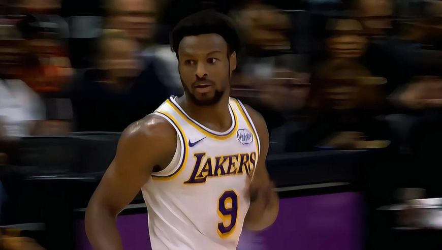 渐入佳境！布朗尼vs老鹰9分2助攻：6投4中+极限拉杆神似詹皇