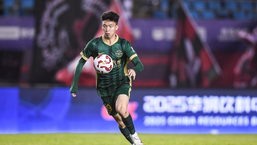 U21联赛冲乙关键战：王钰栋首发难救主，浙江1-2遭英博绝杀