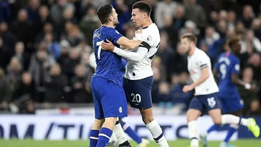 回顾热刺vs切尔西恩怨局：红黄牌满天飞，世纪握手领衔