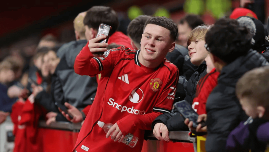 鲁尼祝贺儿子在老特拉福德首秀：我为你感到骄傲