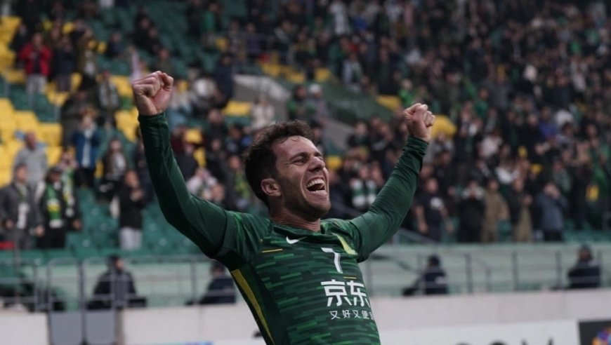 210秒看国安1-2麦克阿瑟：塞尔吉尼奥进球，柏杨送点+染红