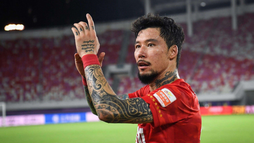 15年夺得亚冠的恒大，如今还有哪些球员在役？两人仍未服老！