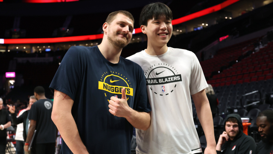 给杨瀚森打个样！约基奇狂轰32+7+9+4，正负值+40，太夸张了