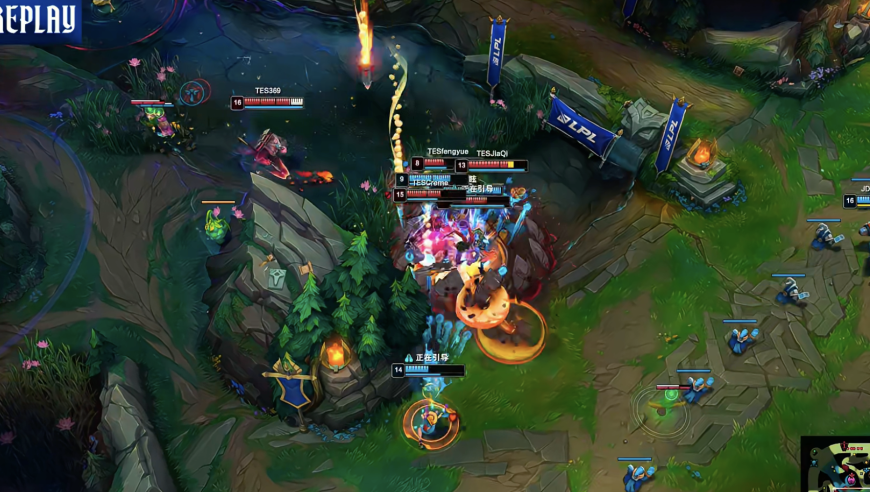 jiejie怒揍前东家，WBG拿下开门红，哥哥不在，TES惨遭JDG零封！