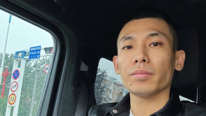 旭旭宝宝怒骂网易，吃相太难看，并强调自己永远不会放弃DNF