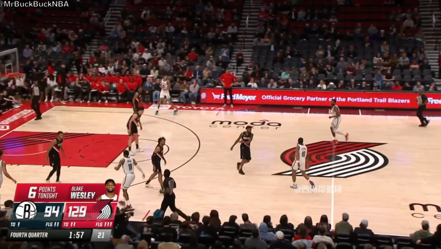 杨瀚森上场9分钟投篮2投2中得到4分3篮板正负值+2