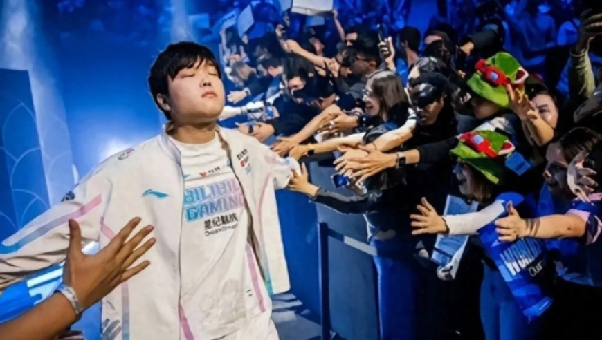 LOL换线战术彻底被禁止，解说米勒爆料，战队需要提前一天报备分路