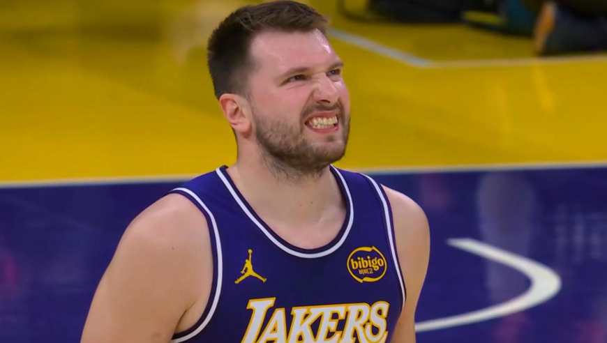 东契奇vs76人10分+受伤退场集锦：无对抗受伤+湖人前景再蒙阴影