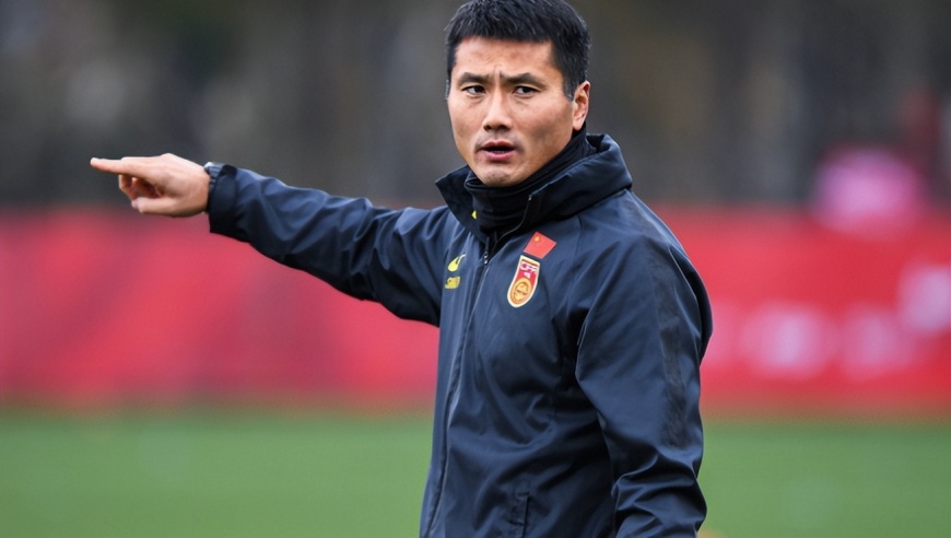 喜讯！又一王牌外援满足归化条件，125场造71球，国足或喜添中场指挥官