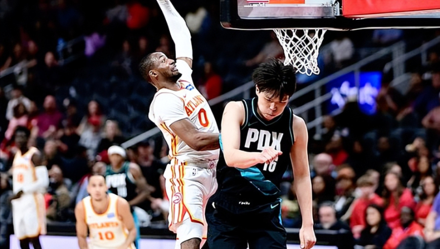 老鹰球迷高喊谢谢勇士，库明加三战封神，科尔后悔了吗？