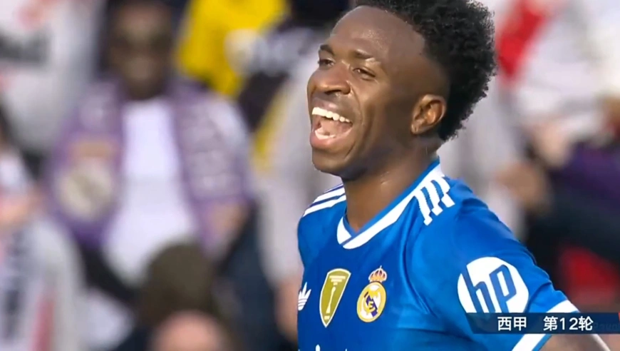 立功心切！皇马从后场破高位逼抢配合一气呵成，维尼修斯太想进球抢射队友失良机