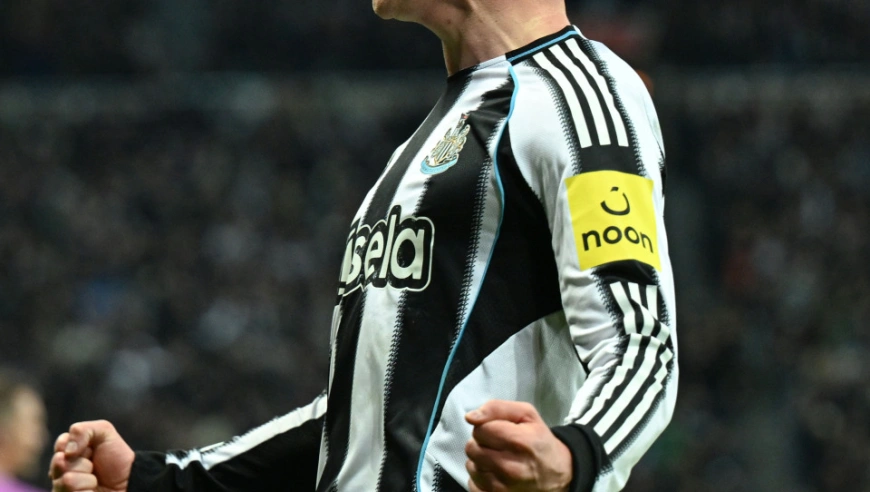 英超：曼城1-2纽卡落后榜首4分 巴恩斯双响，多纳鲁马连献神扑