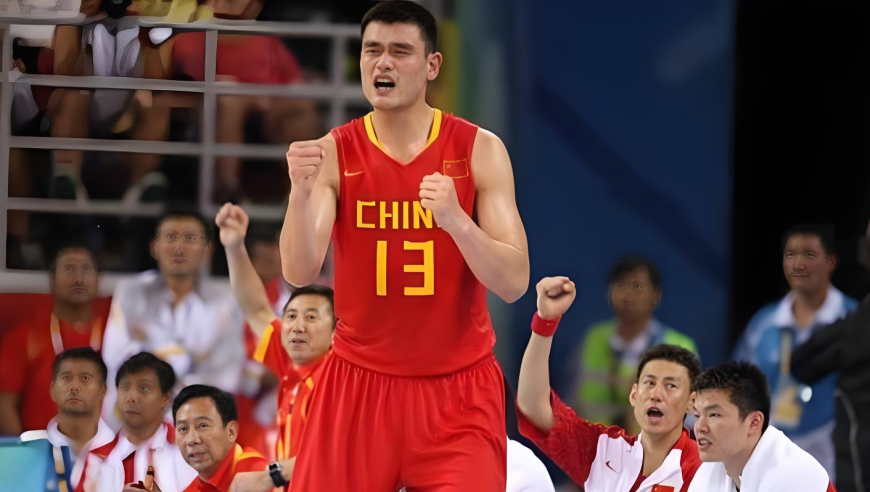 体坛记忆｜ 姚明天神下凡39+13 04年中国男篮击垮新西兰
