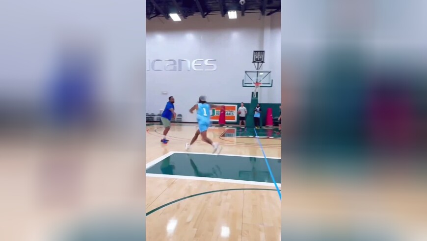 拉塞尔约练克莱汤普森，二人疯狂打磨投篮，你更喜欢谁的姿势？