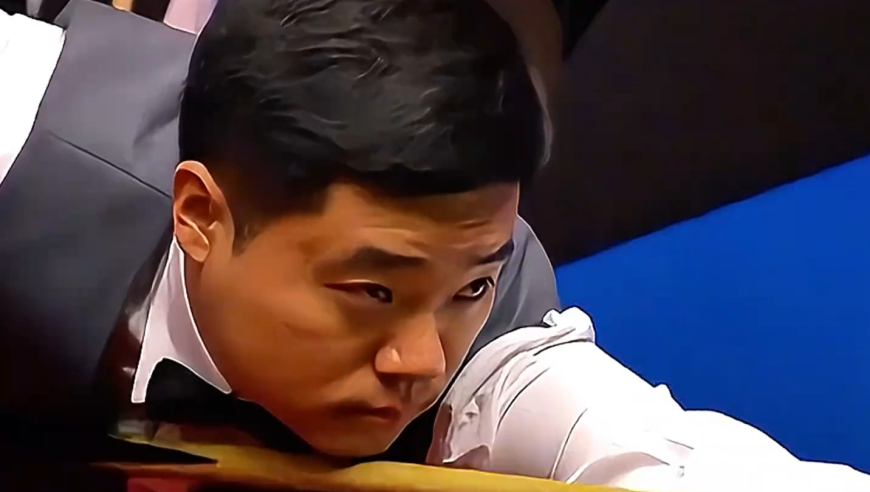 体坛记忆｜ 丁俊晖斯诺克名场面，塞尔比被做最惨的一次，最后顶不住发脾气