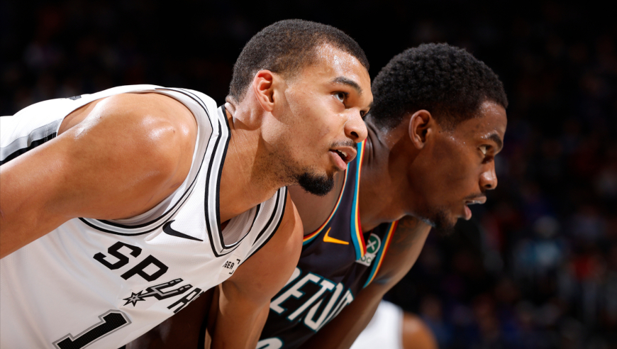 禁飞区！文班亚马vs活塞6记大帽合集：狂扇坎宁安 三分线外送大帽