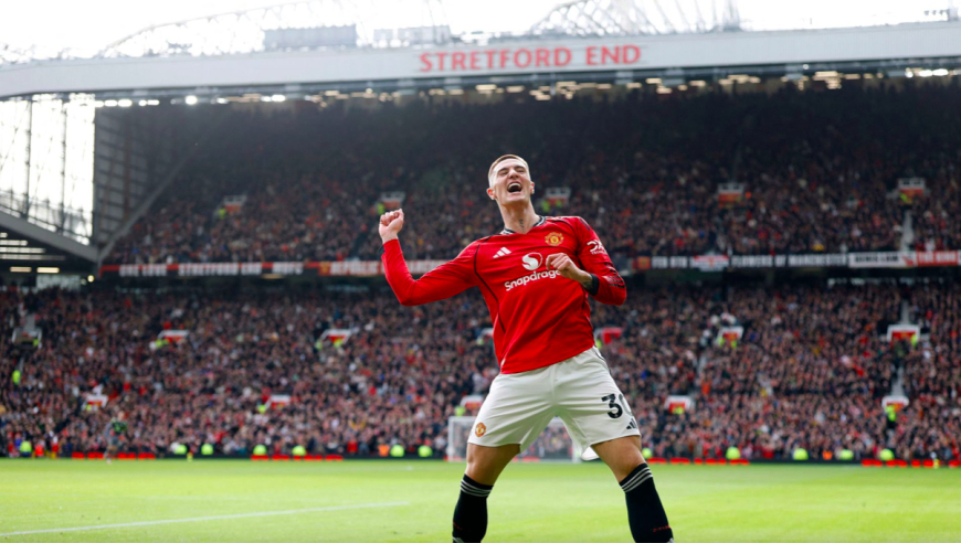 豪门悲喜夜：曼联2-1逆转进前3 阿森纳2-1切尔西 热刺1-2十轮不胜